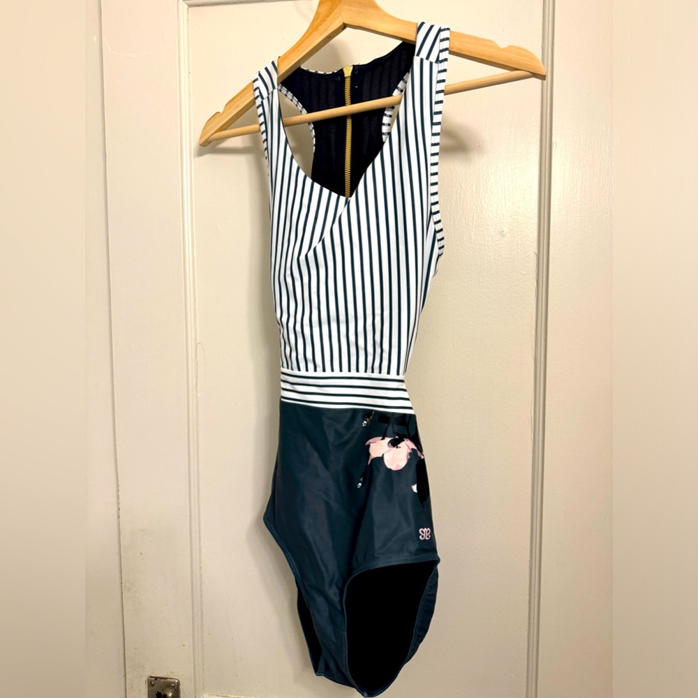 Albion Bon Voyage One-Piece Swimsuit Size SM